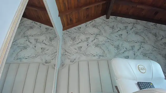 Pamela Moreno  online show from 7, 4, 2026