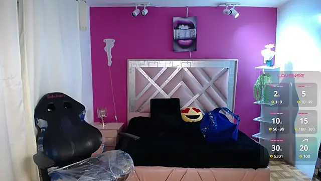 brithany smiith  online show from 5, 1, 2025