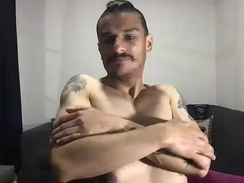 HorrorotikA online show from 5, 4, 2026