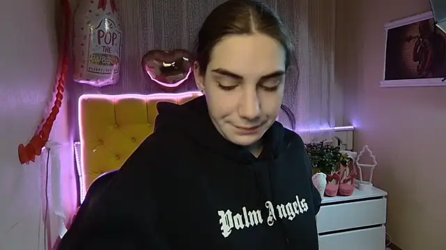 NikaStark  online show from 1, 3, 2025