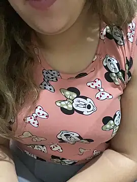 yassminsexy22 online show from 4, 2, 2026