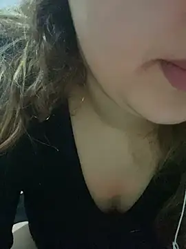 yassminsexy22 online show from 20, 2, 2026