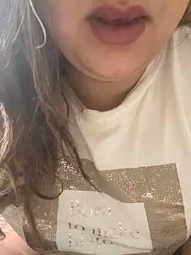 yassminsexy22 online show from 11, 4, 2026