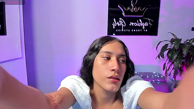 CamilaHarperr  online show from 20, 9, 2025