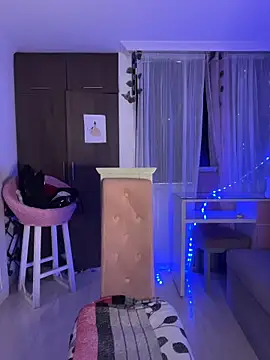 Snapshot of lina_pink chatting on 15, 10, 2025 lina pink online show from 15, 10, 2025