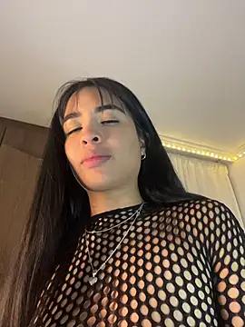 lina pink online show from 8, 3, 2026