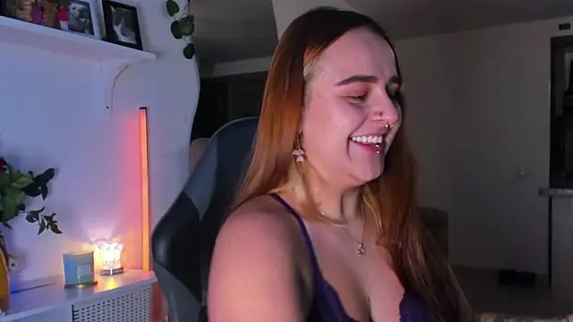 Snapshot of evy_orange1 chatting on 3, 3, 2026 evy orange1 online show from 3, 3, 2026