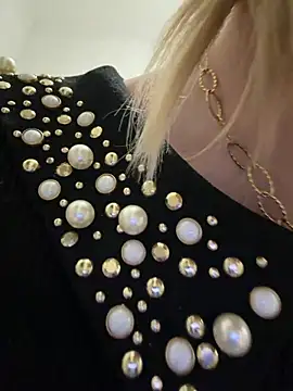 Snapshot of Giuliana_baby chatting on 2, 4, 2026 Giuliana baby online show from 2, 4, 2026