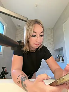 Snapshot of Giuliana_baby chatting on 1, 5, 2026 Giuliana baby online show from 1, 5, 2026