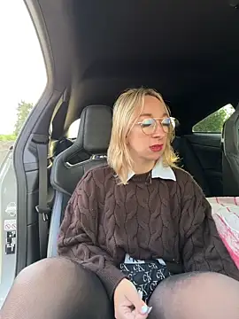 Snapshot of Giuliana_baby chatting on 23, 5, 2026 Giuliana baby online show from 23, 5, 2026