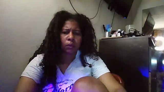 Ivon-09 online show from 4, 11, 2025