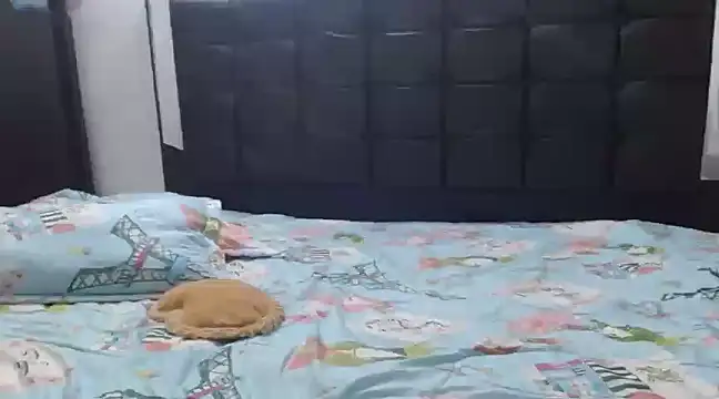 charlotte slut online show from 4, 2, 2025