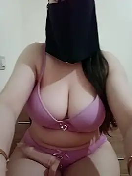 Snapshot of Arabic-Rose chatting on 8, 4, 2026 Arabic-Rose online show from 8, 4, 2026