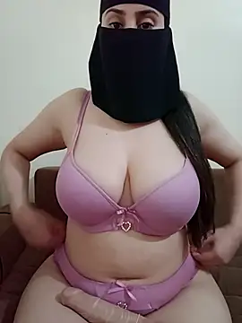 Snapshot of Arabic-Rose chatting on 23, 4, 2026 Arabic-Rose online show from 23, 4, 2026