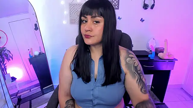 Snapshot of GretaX-X chatting on 22, 1, 2025 GretaX-X online show from 22, 1, 2025