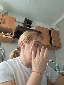 Snapshot of Malichkaanna30 chatting on 8, 4, 2026 Malichkaanna30 online show from 8, 4, 2026