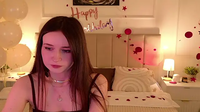 AliceLiddelle online show from 17, 4, 2026