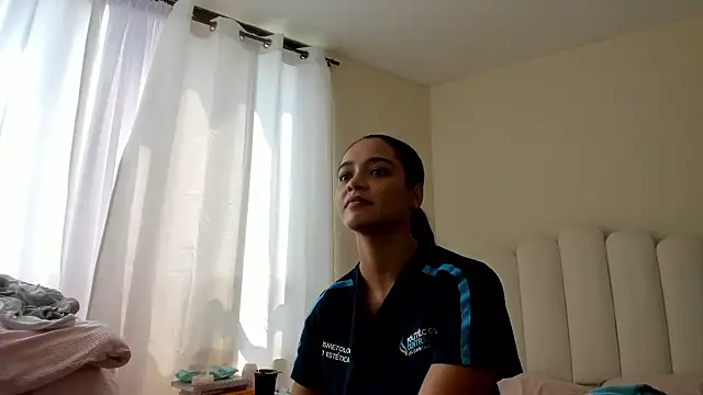 Snapshot of evely_coelloo chatting on 11, 2, 2026 evely coelloo online show from 11, 2, 2026