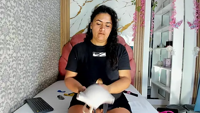 valeria rivera1 online show from 16, 4, 2026