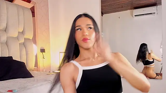 Isa Little Star online show from 15, 2, 2026