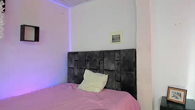 Snapshot of kitty_myers chatting on 2, 3, 2026 kitty myers online show from 2, 3, 2026