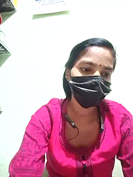 Snapshot of anusiya01 chatting on 7, 1, 2025 anusiya01 online show from 7, 1, 2025