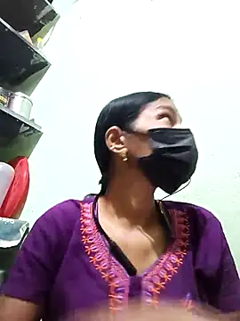 Snapshot of anusiya01 chatting on 8, 3, 2025 anusiya01 online show from 8, 3, 2025