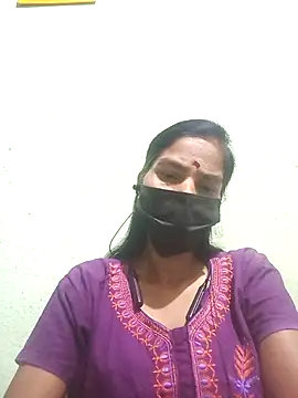 Snapshot of anusiya01 chatting on 14, 9, 2025 anusiya01 online show from 14, 9, 2025