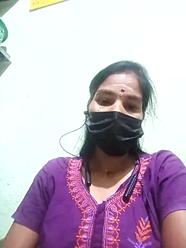 Snapshot of anusiya01 chatting on 17, 9, 2025 anusiya01 online show from 17, 9, 2025