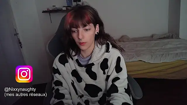 Nixxy naughty online show from 3, 3, 2025