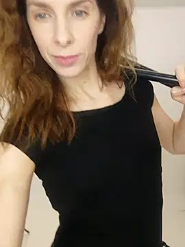 YourSuperModel online show from 13, 11, 2025