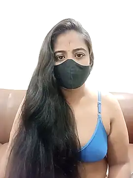 Snapshot of DIZZLING_DIVA chatting on 5, 1, 2025 DIZZLING DIVA online show from 5, 1, 2025