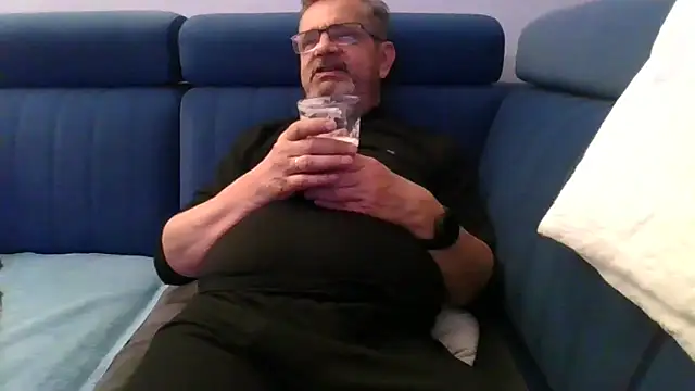 axecoman60 online show from 7, 3, 2025