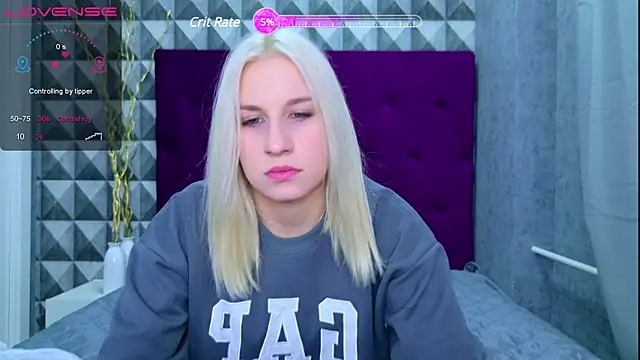 Snapshot of NellyStorm chatting on 6, 2, 2025 NellyStorm online show from 6, 2, 2025