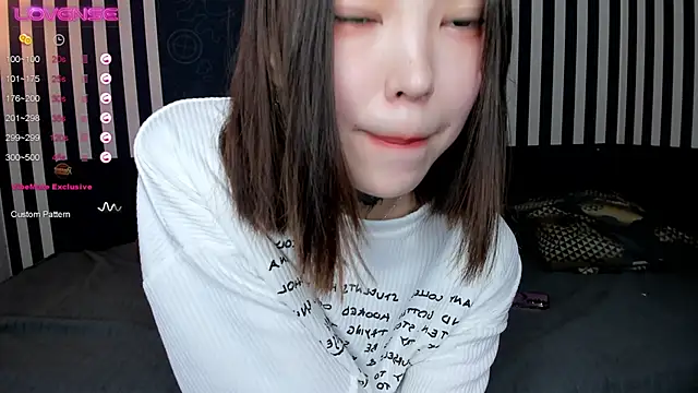 Snapshot of Dark_Ester chatting on 25, 1, 2025 Dark Ester online show from 25, 1, 2025