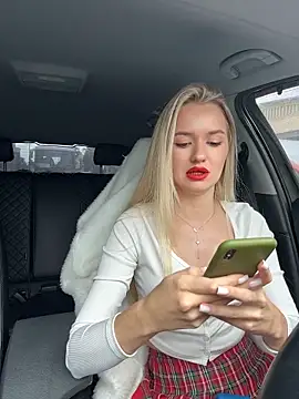 Devill Angel  online show from 31, 5, 2026
