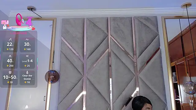 Lola King online show from 3, 11, 2025