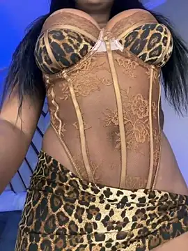 Snapshot of Lola_King chatting on 7, 5, 2026 Lola King online show from 7, 5, 2026