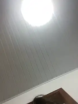 Snapshot of Vih222 chatting on 4, 1, 2025 Vih222 online show from 4, 1, 2025