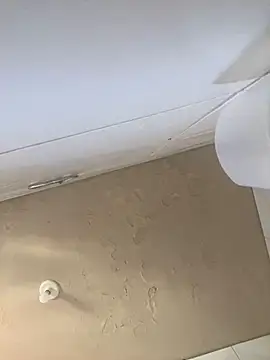 Snapshot of Vih222 chatting on 22, 2, 2025 Vih222 online show from 22, 2, 2025