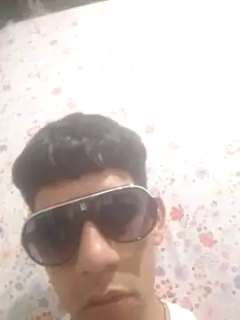 Snapshot of DecisivePimiento chatting on 30, 9, 2025 DecisivePimiento online show from 30, 9, 2025