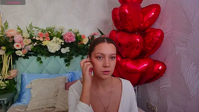 Snapshot of AliceBrayan chatting on 5, 2, 2026 AliceBrayan online show from 5, 2, 2026