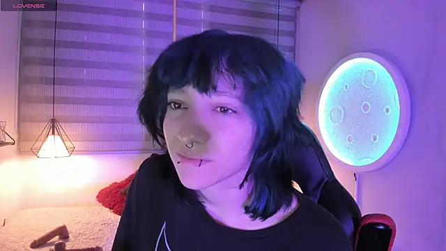 Ghosty Doll online show from 16, 4, 2026