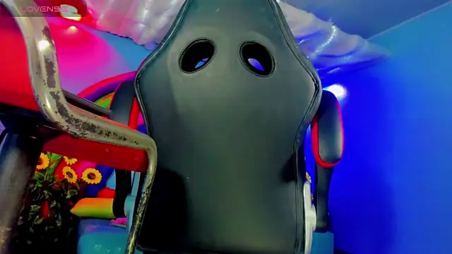 Snapshot of nicol_gill_ chatting on 9, 12, 2024 nicol gill online show from 9, 12, 2024