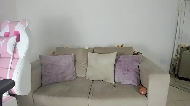 Snapshot of Charlotte_cowell_sub1_ chatting on 10, 1, 2025 Charlotte cowell sub1 online show from 10, 1, 2025