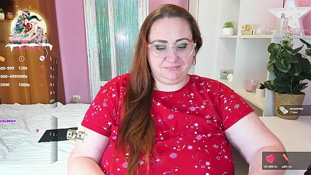 Snapshot of lovely_adelle chatting on 24, 12, 2024 lovely adelle online show from 24, 12, 2024