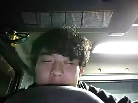 Snapshot of whitebriefboy chatting on 18, 1, 2025 whitebriefboy online show from 18, 1, 2025