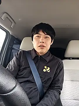 whitebriefboy online show from 12, 3, 2026