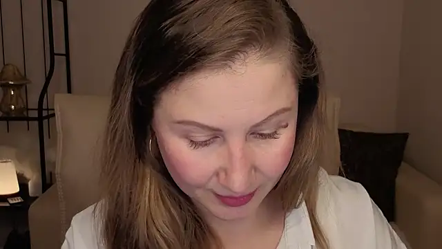 Helens love online show from 9, 10, 2025