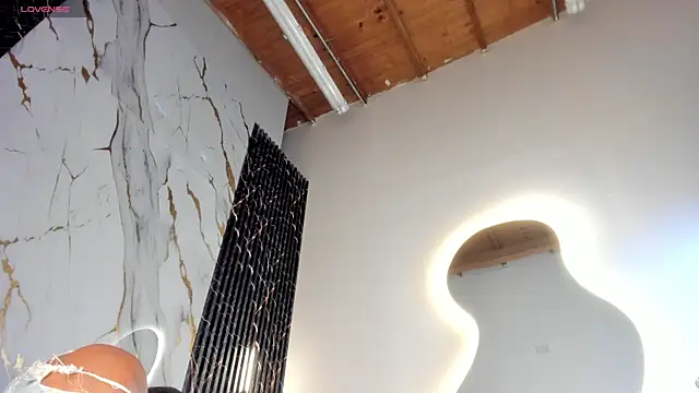 ebony hot1 online show from 29, 3, 2026